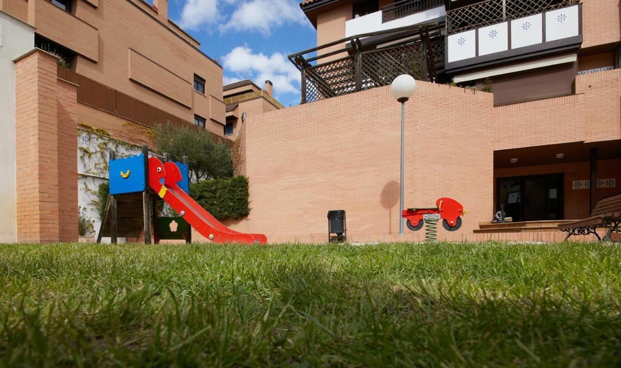 Apartamento Las Rozas Village Екстер'єр фото