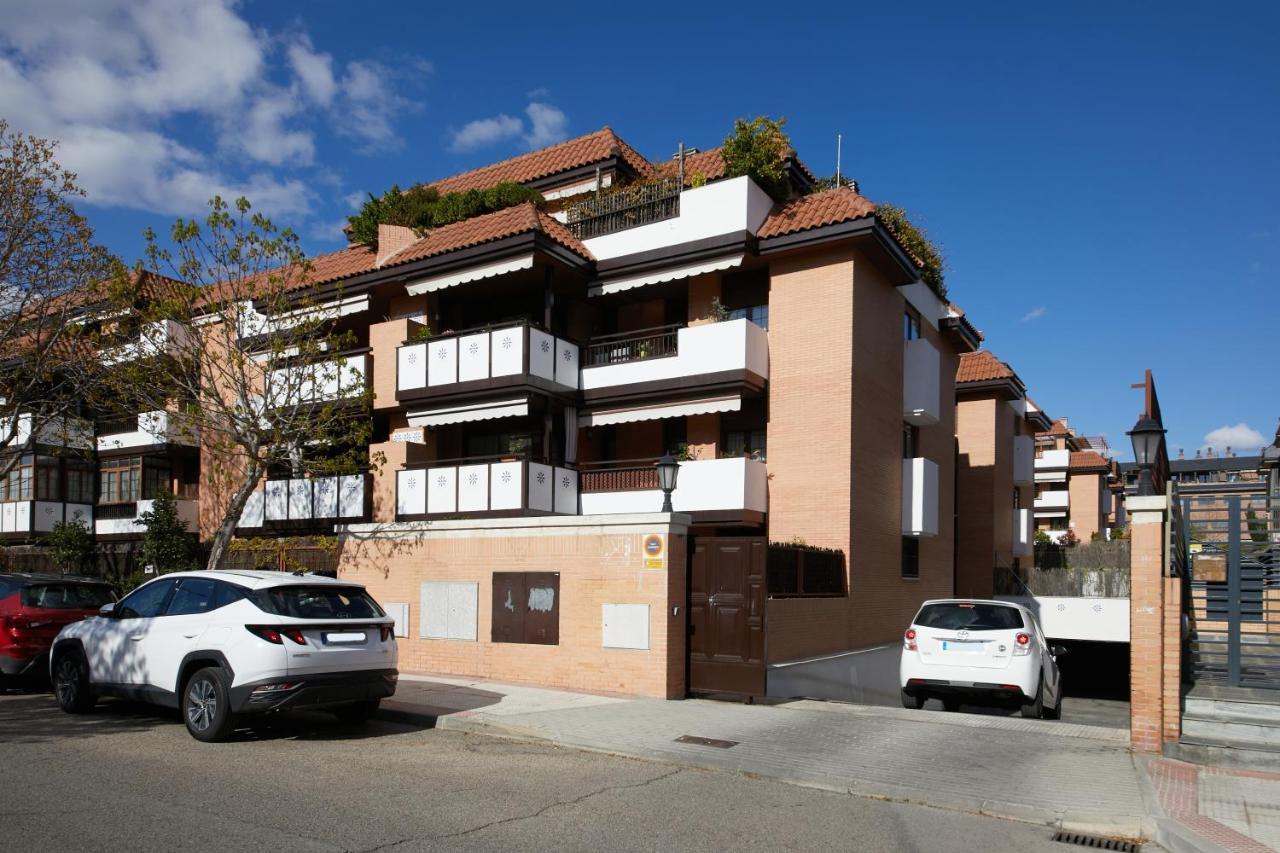 Apartamento Las Rozas Village Екстер'єр фото